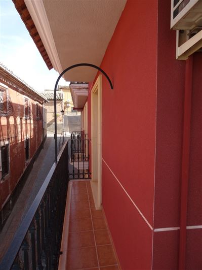 Image No.13-3 Bed Townhouse for sale