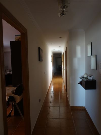 Image No.18-3 Bed Townhouse for sale