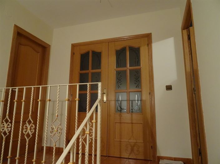 Image No.29-3 Bed Townhouse for sale