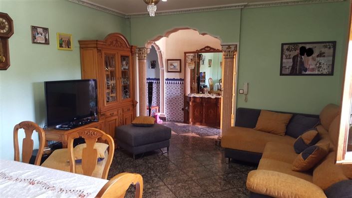 Image No.7-8 Bed Country House for sale