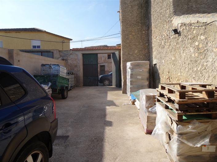 Image No.12-3 Bed Townhouse for sale