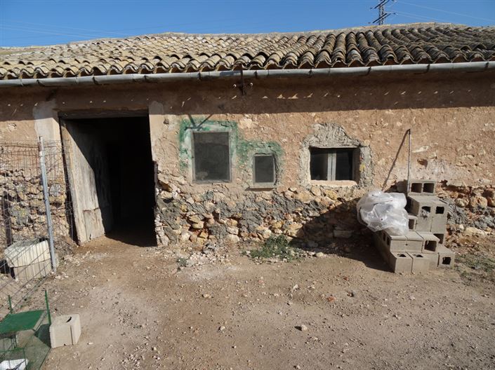 Image No.22-3 Bed Townhouse for sale