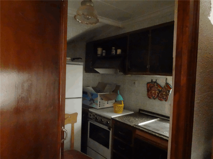 Image No.12-6 Bed Townhouse for sale