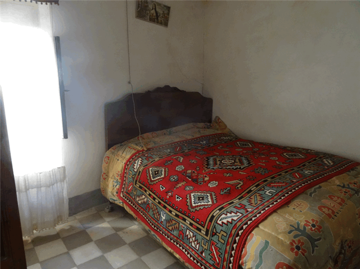 Image No.22-6 Bed Townhouse for sale