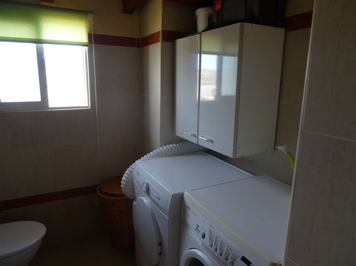 Image No.24-3 Bed Apartment for sale