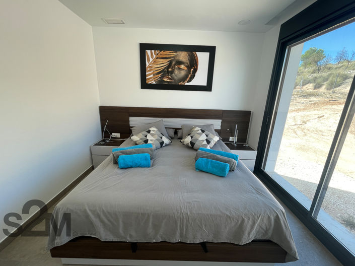 Image No.27-3 Bed Villa for sale