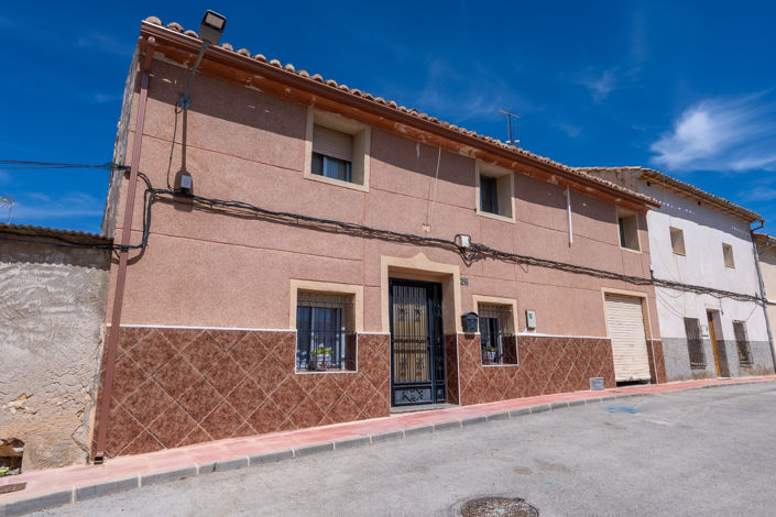 Image No.3-6 Bed Townhouse for sale