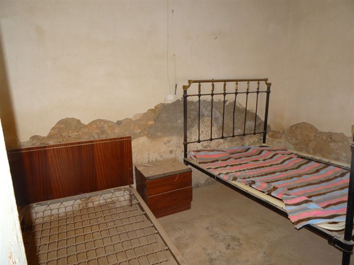 Image No.18-4 Bed Country House for sale