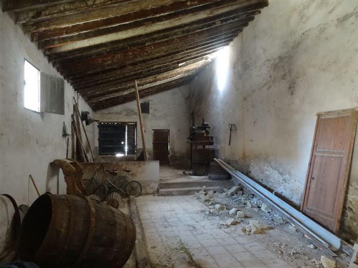 Image No.18-7 Bed Farmhouse for sale