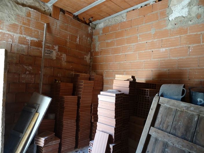 Image No.7-7 Bed Farmhouse for sale