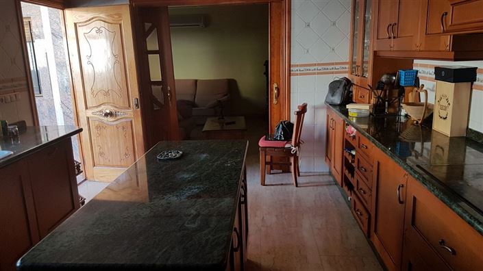 Image No.29-5 Bed Townhouse for sale