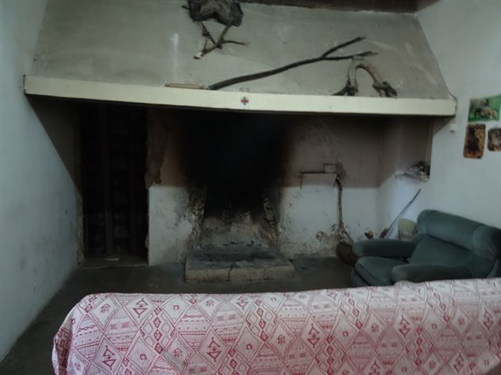 Image No.16-4 Bed Farmhouse for sale