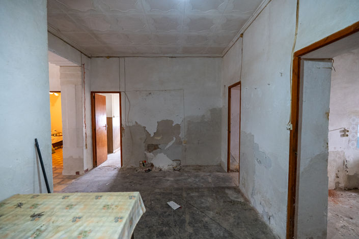 Image No.10-2 Bed Farmhouse for sale