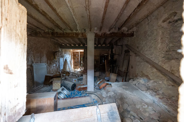 Image No.28-2 Bed Farmhouse for sale