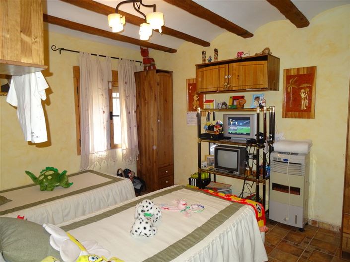 Image No.14-4 Bed Country House for sale