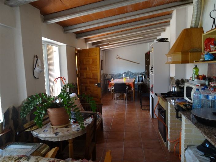 Image No.20-4 Bed Country House for sale