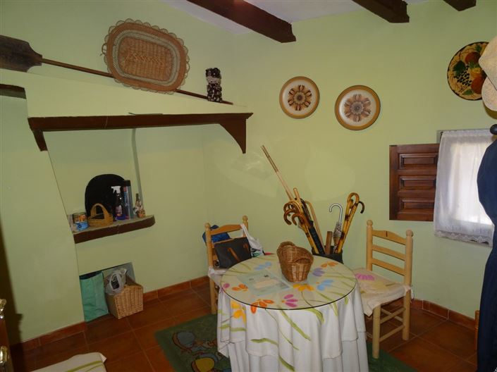 Image No.4-4 Bed Country House for sale