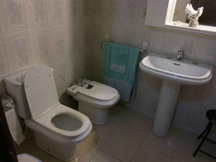 Image No.12-3 Bed Apartment for sale