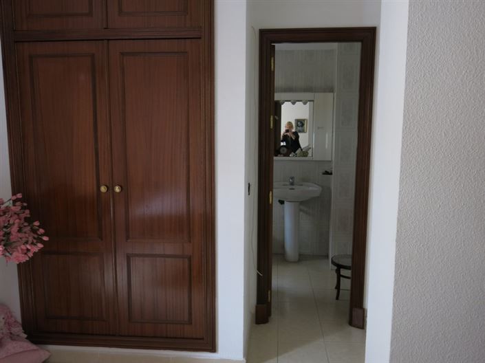 Image No.28-3 Bed Apartment for sale