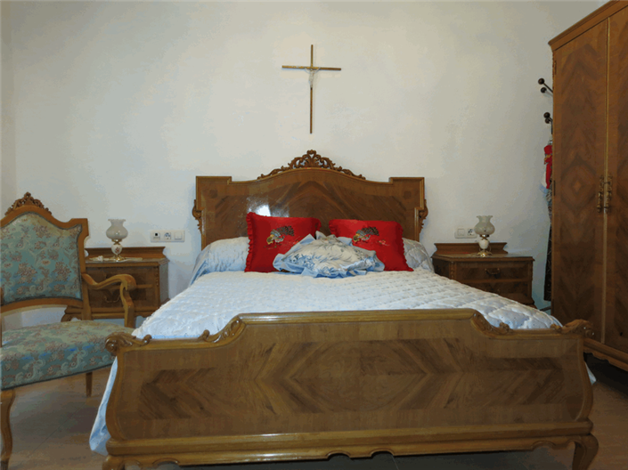 Image No.11-3 Bed Townhouse for sale