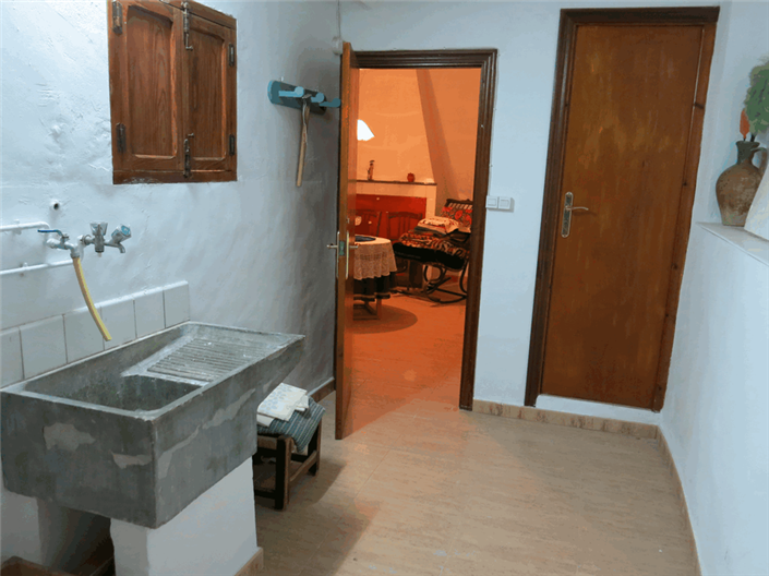 Image No.24-3 Bed Townhouse for sale