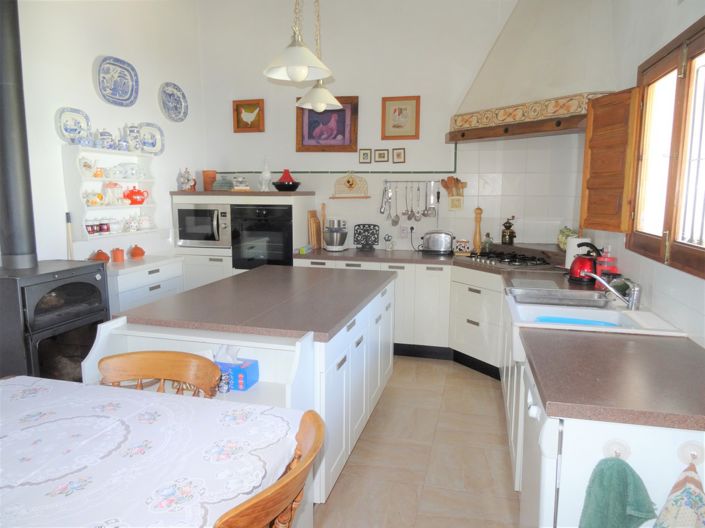 Image No.11-5 Bed Country House for sale