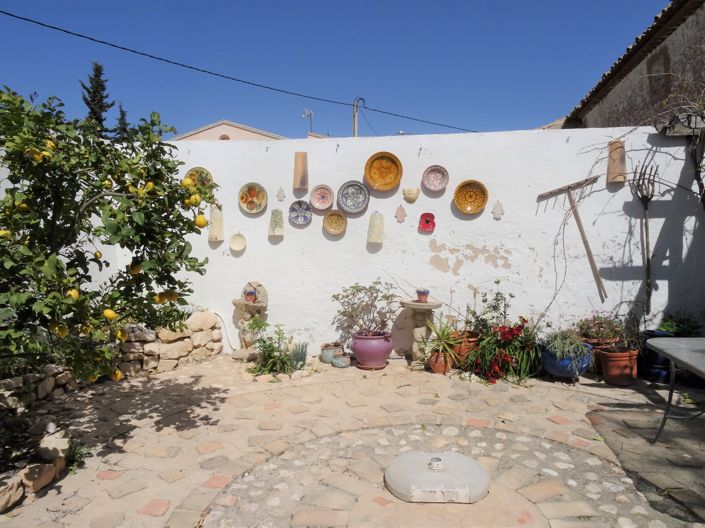 Image No.26-5 Bed Country House for sale