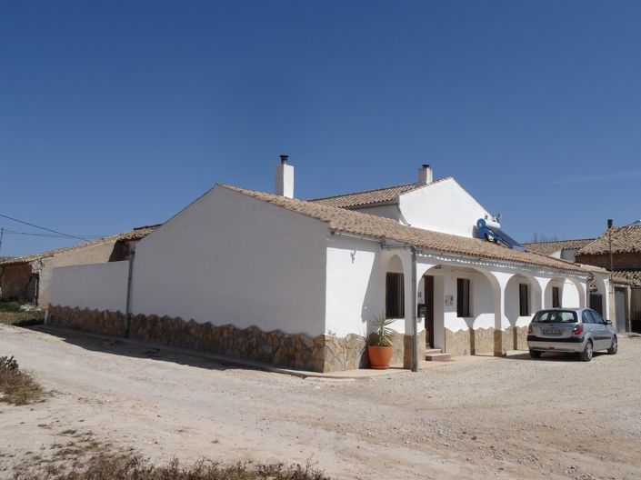 Image No.3-5 Bed Country House for sale