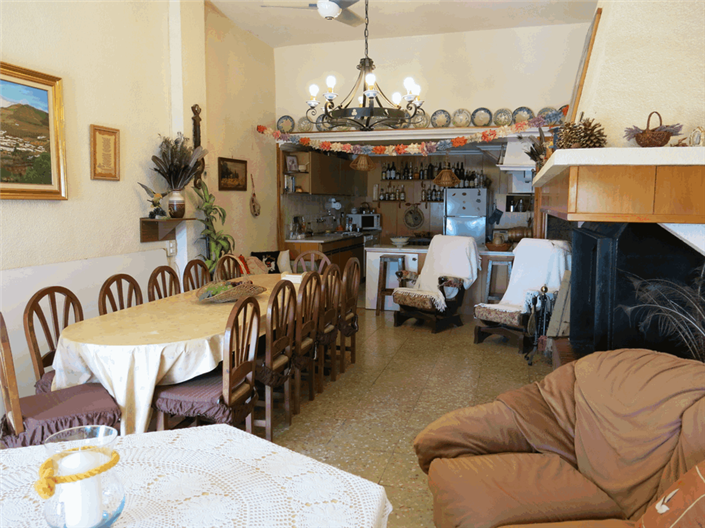 Image No.14-6 Bed Country House for sale