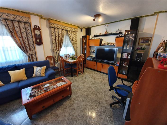 Image No.8-3 Bed Townhouse for sale