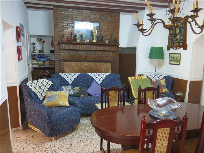 Image No.6-4 Bed Country House for sale