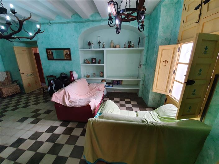 Image No.8-5 Bed Country House for sale