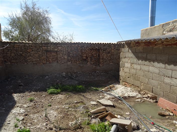 Image No.23-4 Bed Country House for sale