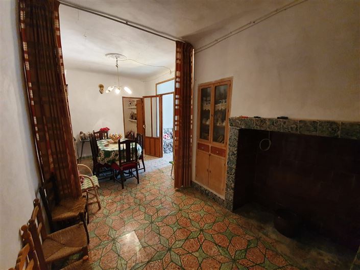 Image No.18-4 Bed Country House for sale