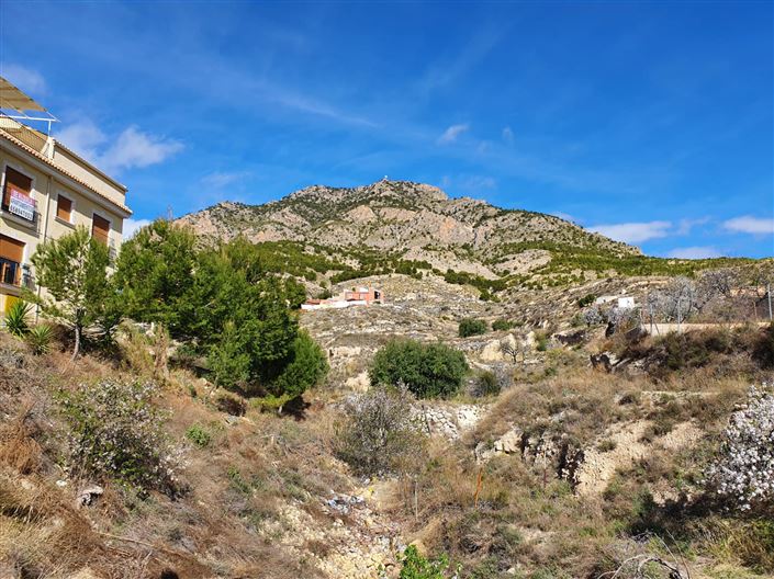 Image No.2-4 Bed Country House for sale