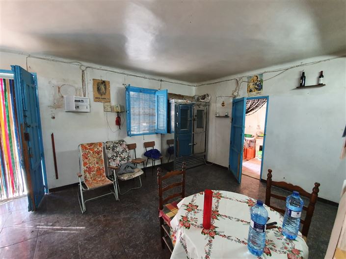 Image No.6-4 Bed Country House for sale