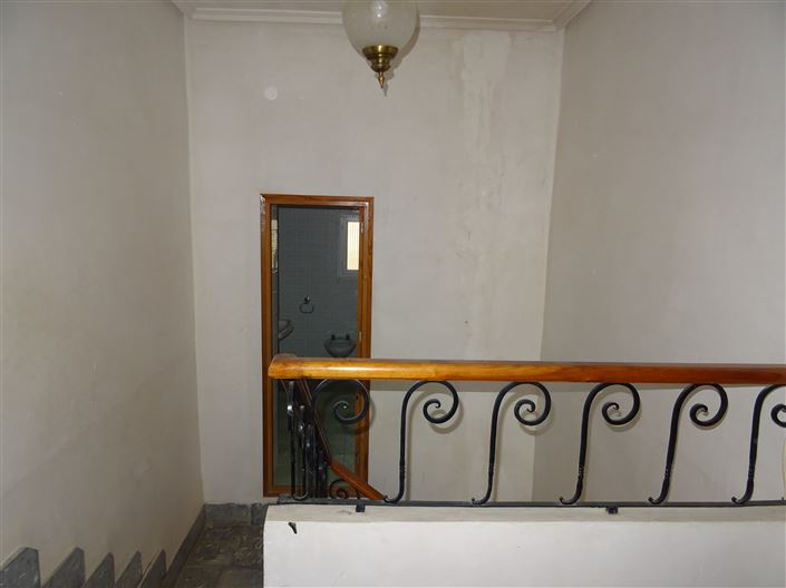 Image No.13-7 Bed Townhouse for sale