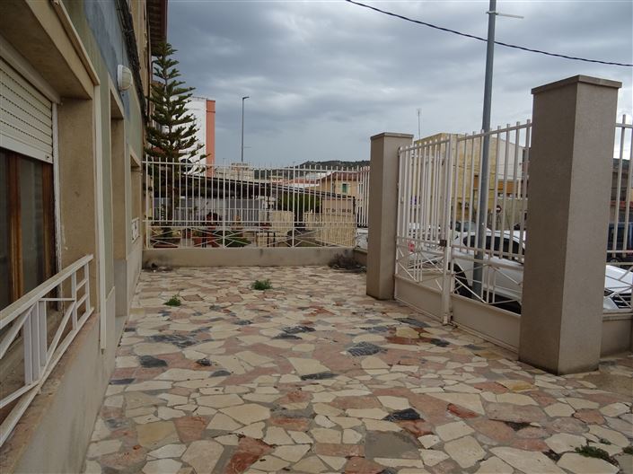 Image No.2-7 Bed Townhouse for sale