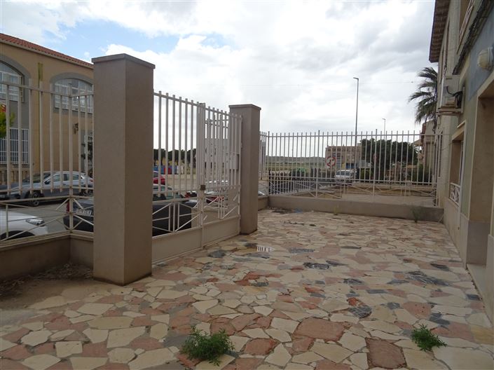 Image No.28-7 Bed Townhouse for sale