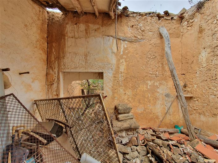 Image No.18-2 Bed Country House for sale