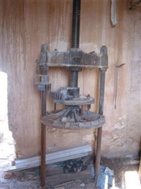 783countryhousewithmassiveplotcf111175