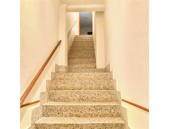 Image No.20-5 Bed Townhouse for sale