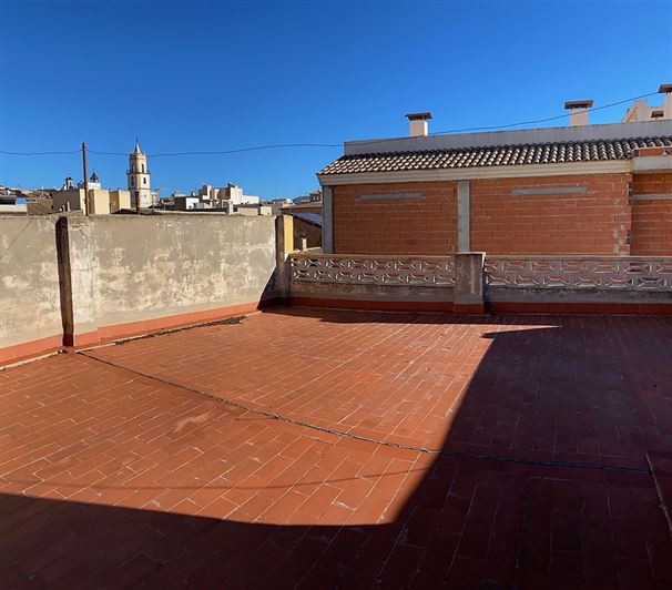 Image No.29-5 Bed Townhouse for sale