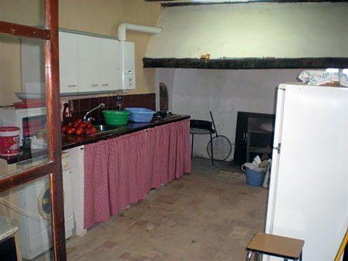 Image No.8-8 Bed Country House for sale