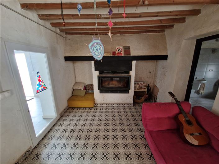 Image No.8-3 Bed Country House for sale