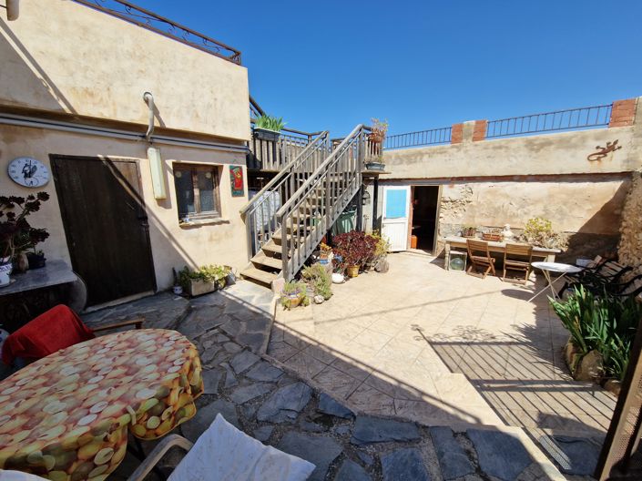 Image No.23-4 Bed Country House for sale