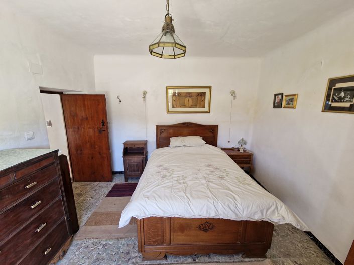 Image No.5-4 Bed Country House for sale