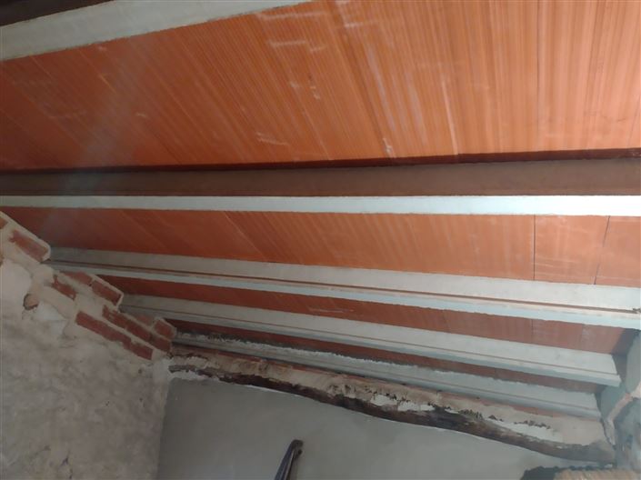 Image No.19-4 Bed Farmhouse for sale