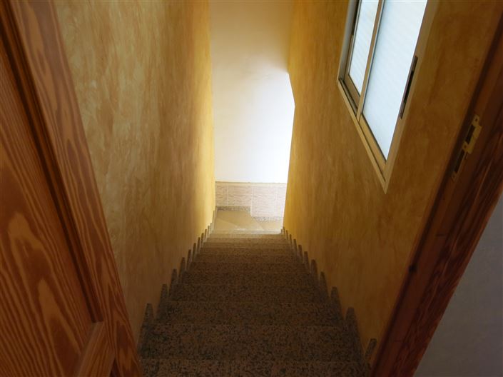 Image No.15-2 Bed Townhouse for sale