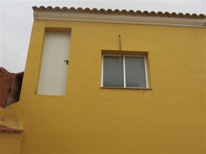 Image No.3-2 Bed Townhouse for sale